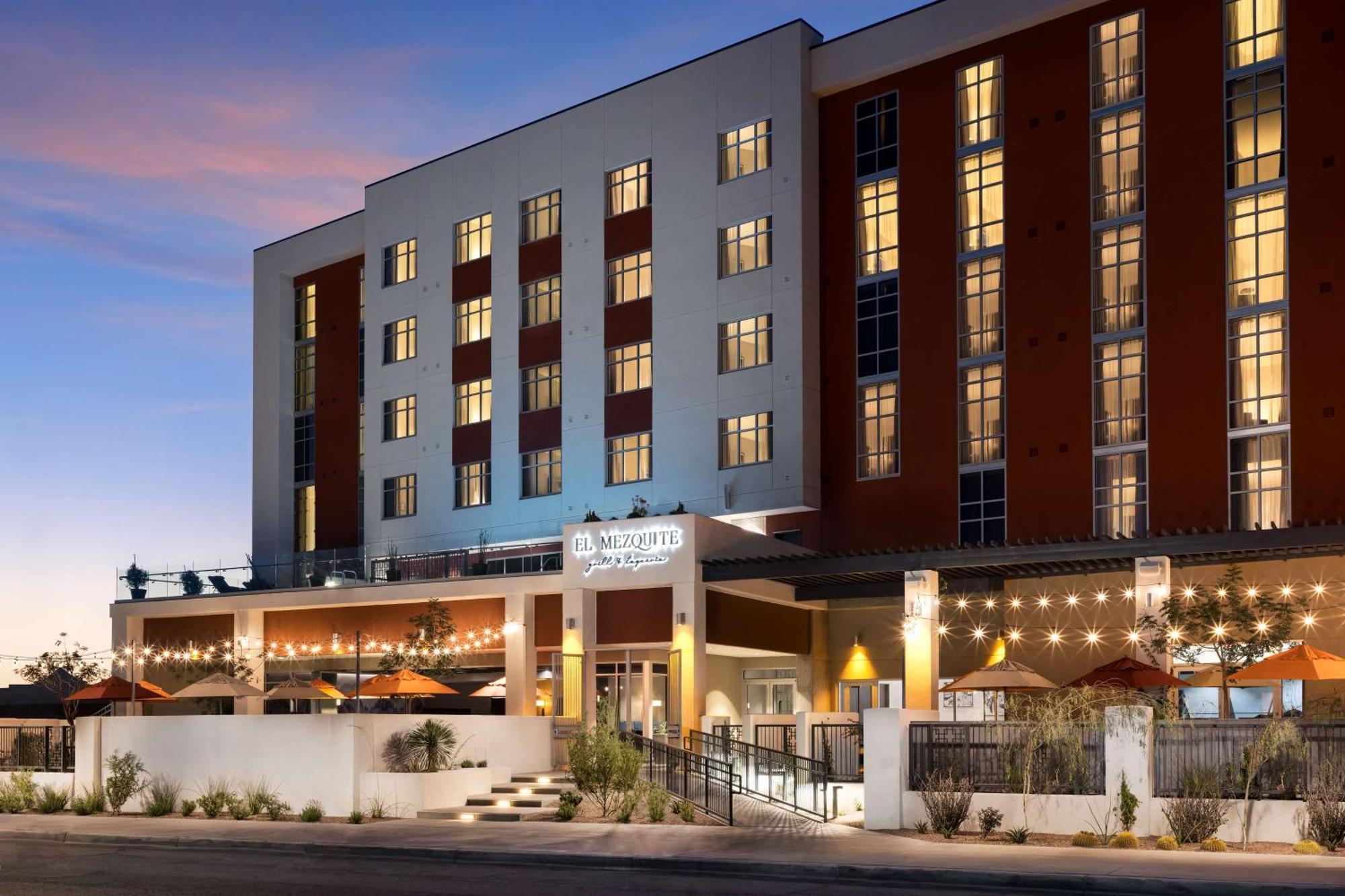 Doubletree By Hilton Tucson Downtown Convention Center Hotel Exterior photo